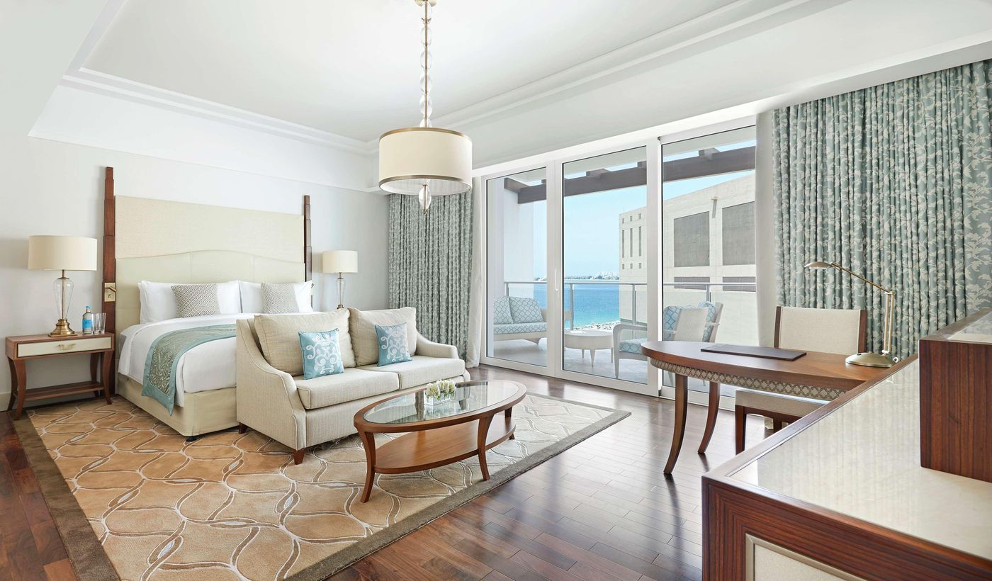 Waldorf-Astoria-Dubai-Palm-Jumeirah-Room-22