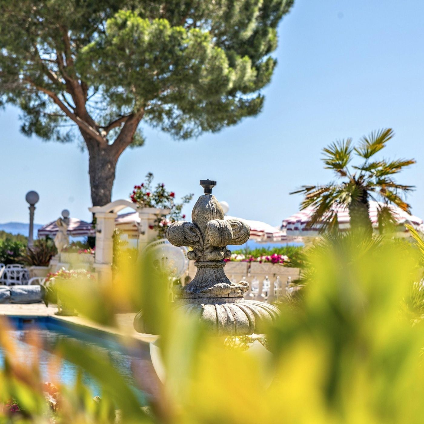 Chateau-de-Mei-Lese-General-view-32