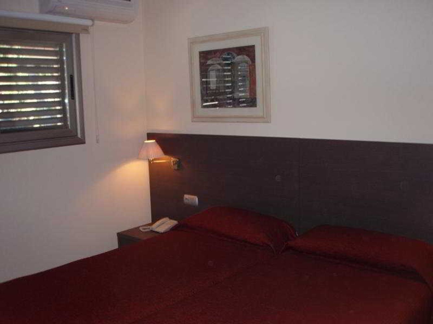 Bardon-Golden-Coast-Aparthotel-Room-7