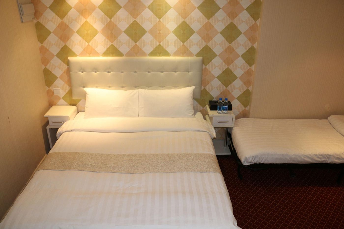 B-B-Cheung-Chau-Room-8