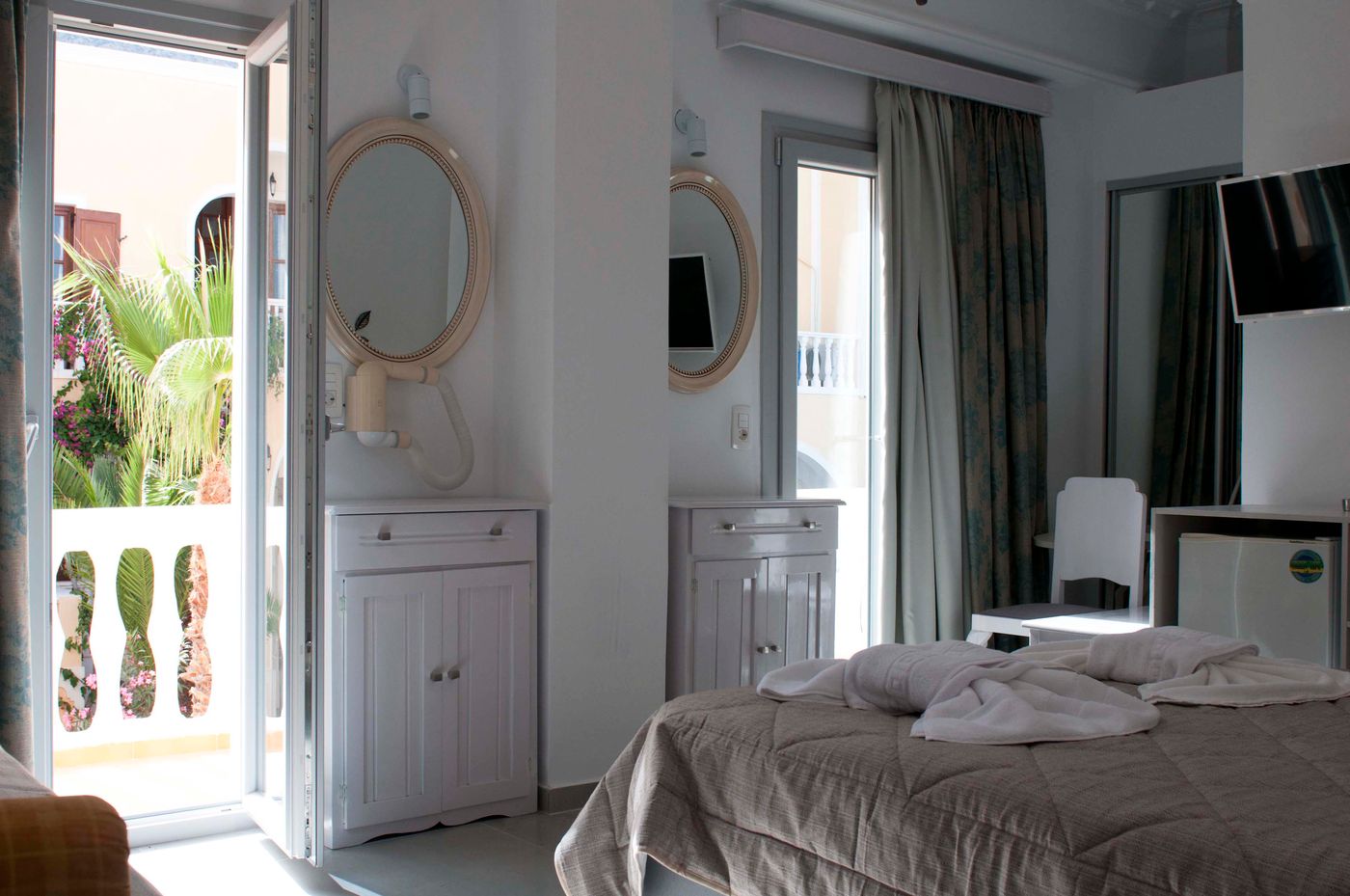 Blue Sea Hotel & Studios