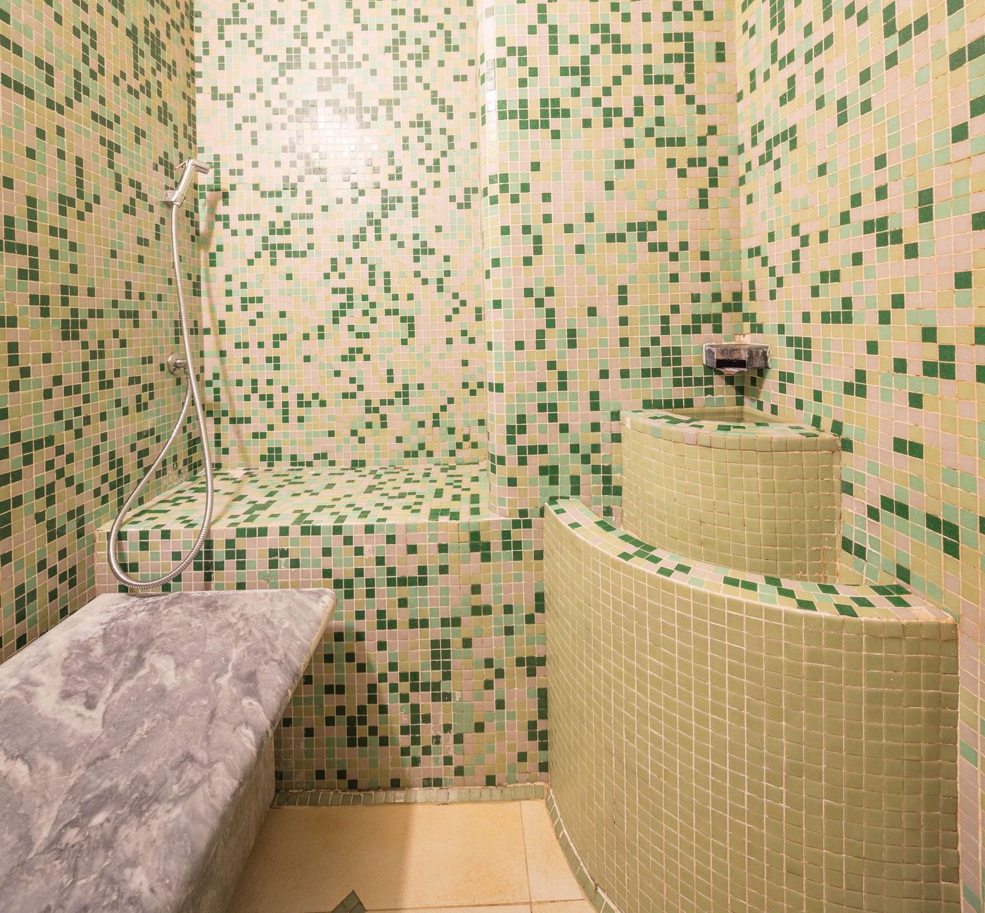 Best-Western-Plus-Hotel-Galles-Sports-and-Entertainment-69