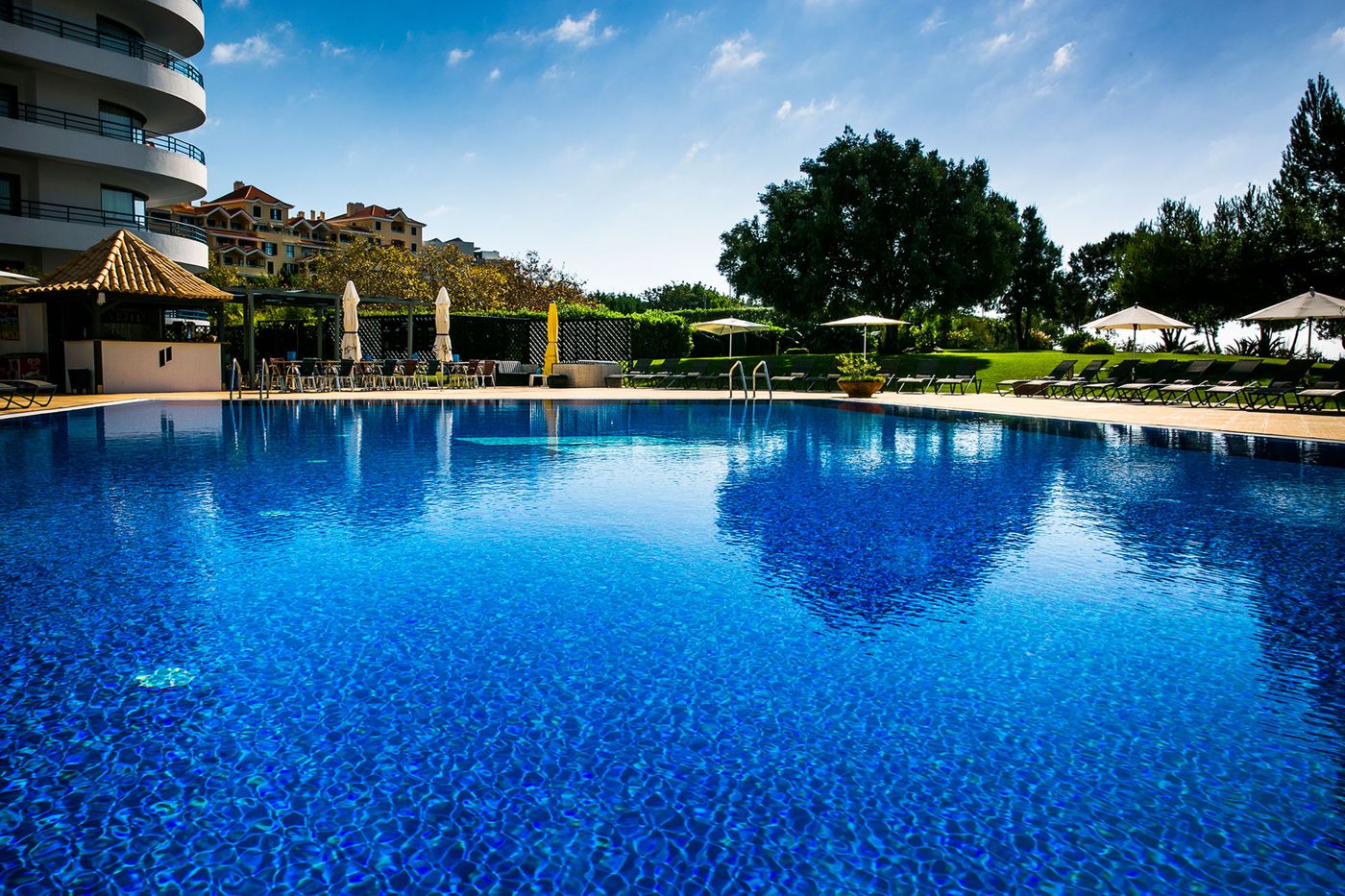 Pestana-Cascais-Ocean---Conference-Aparthotel-Pool-31