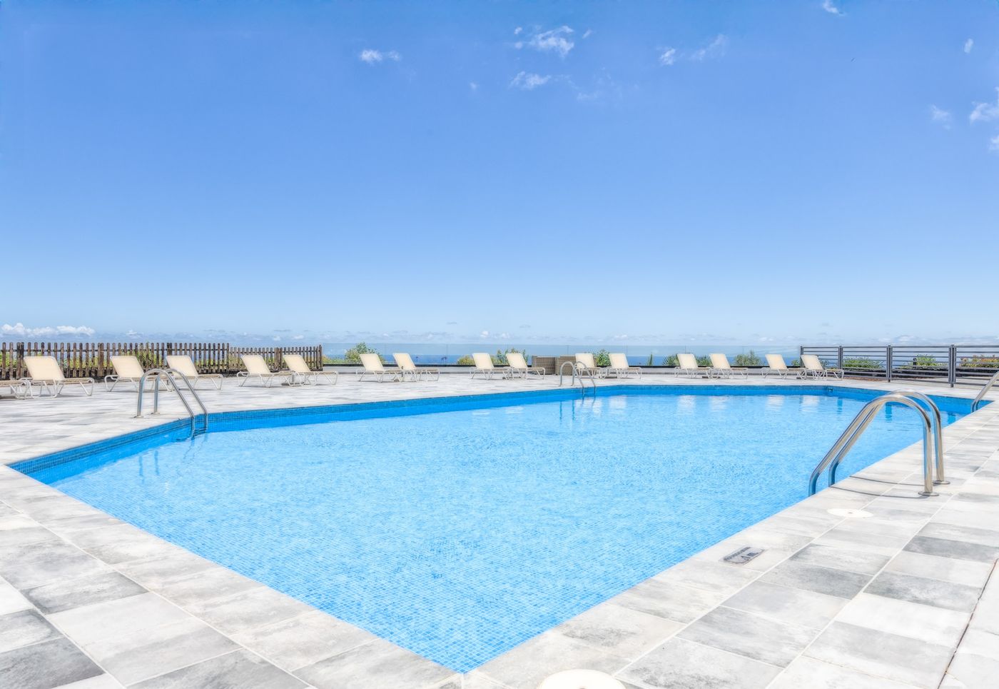 Parador-de-la-Palma-Pool-74