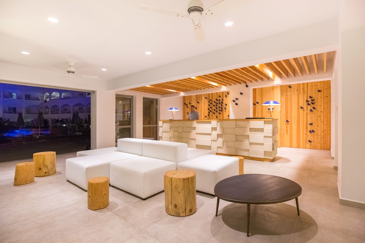 Orion-Hotel-Lobby-70