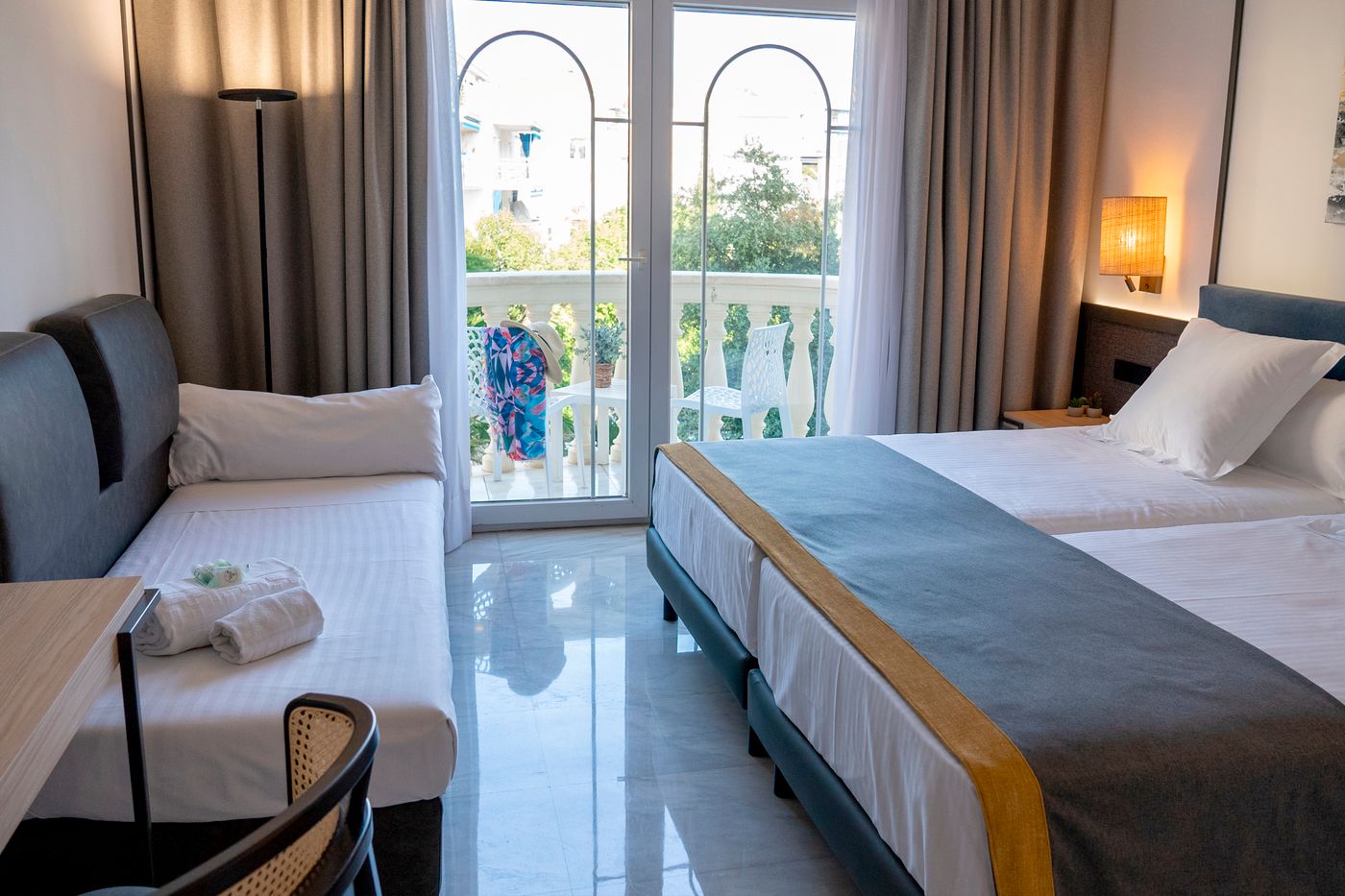 URH-Sitges-Playa-Room-20