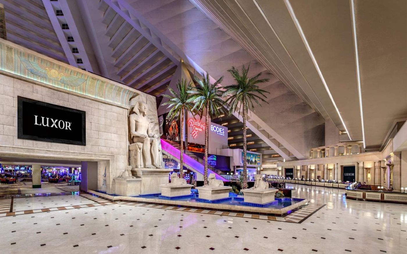 Luxor-Hotel-and-Casino-Lobby-5