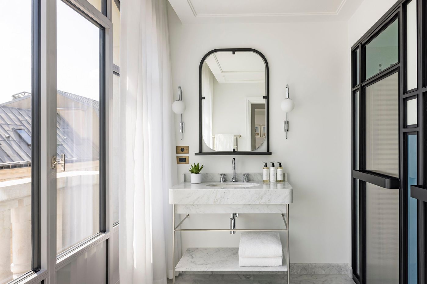 Kimpton-St-Honore-Paris-Room-29