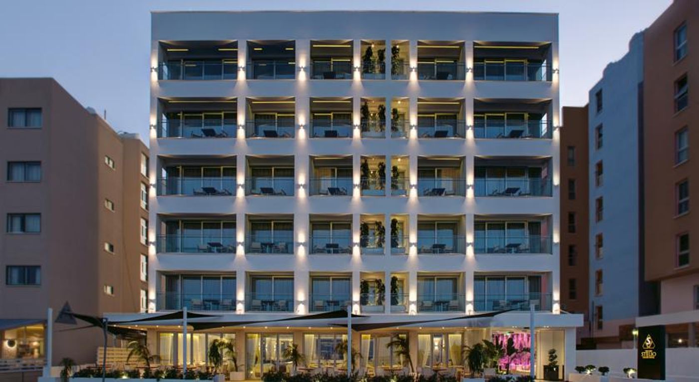 The Ciao Stelio Deluxe Hotel