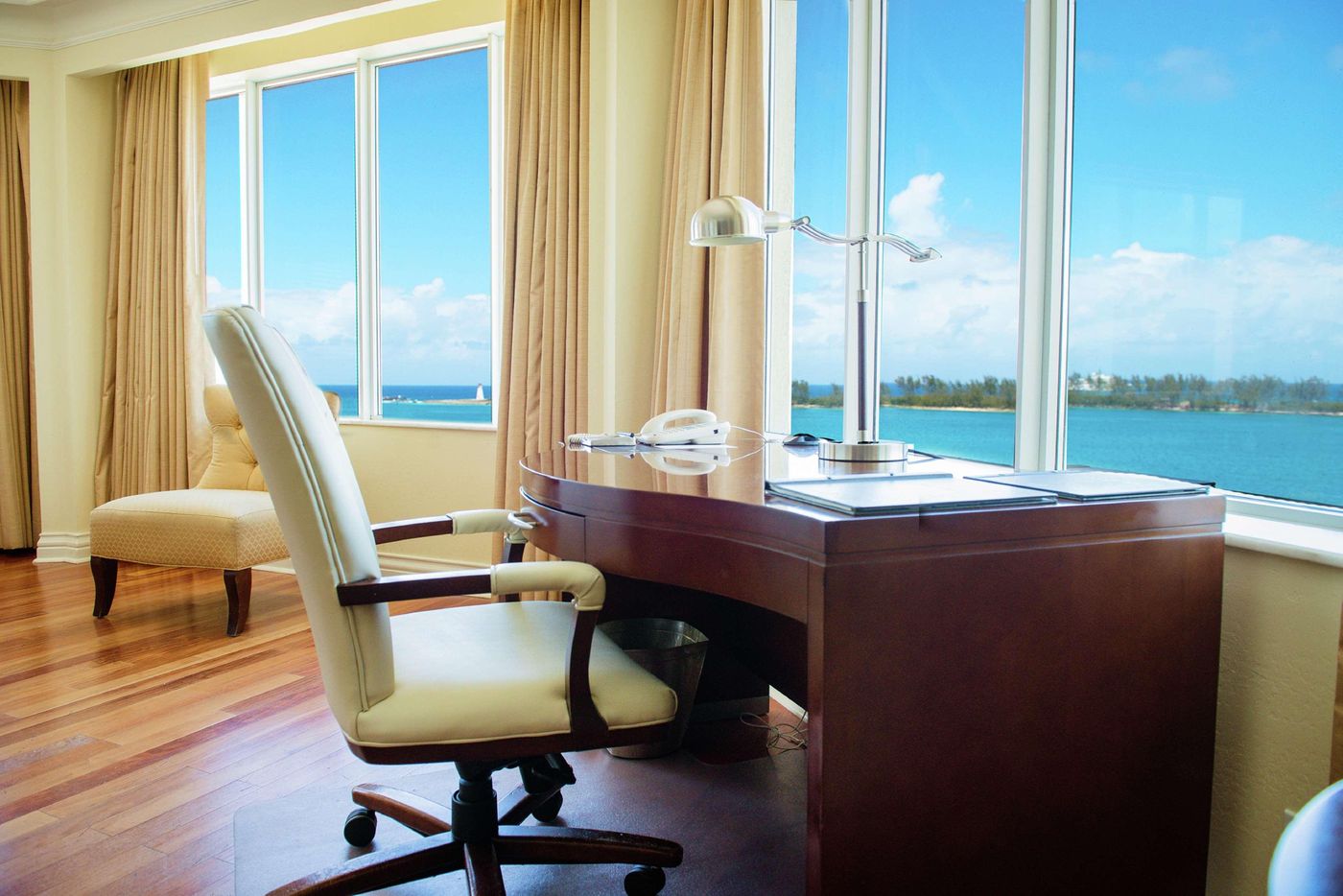 British-Colonial-Room-39