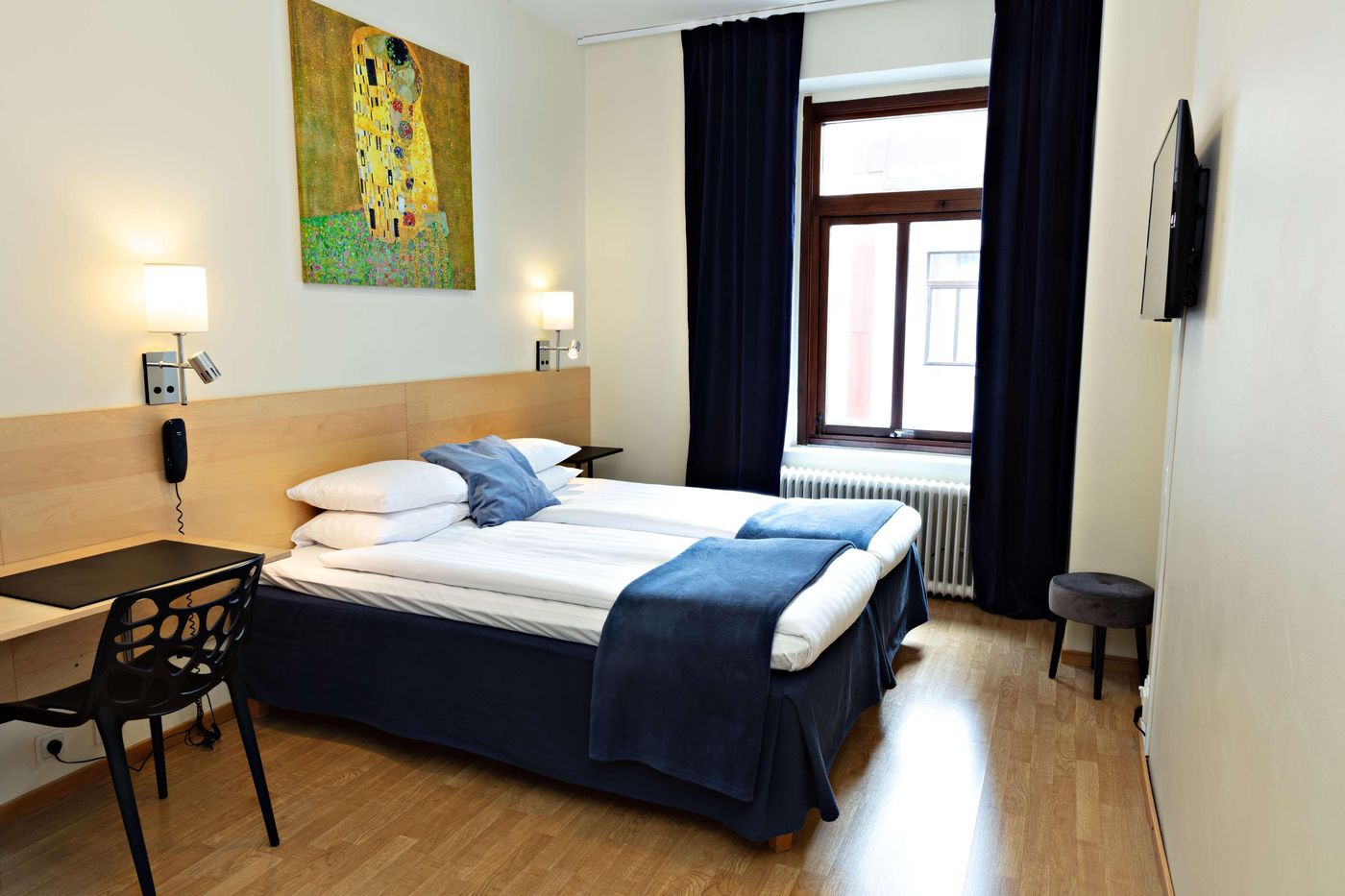 Sure Hotel by Best Western Center-Sweden-Gothenburg-Room-9