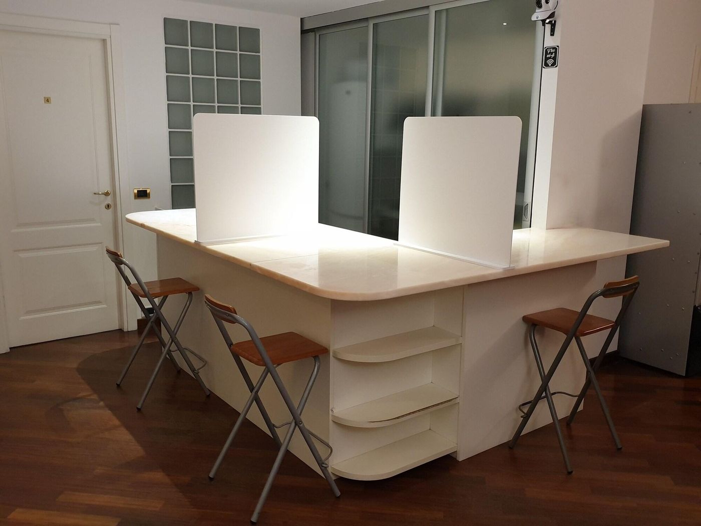 Il Castello Hostel Boutique - Italy - BOLOGNA - Room - 9