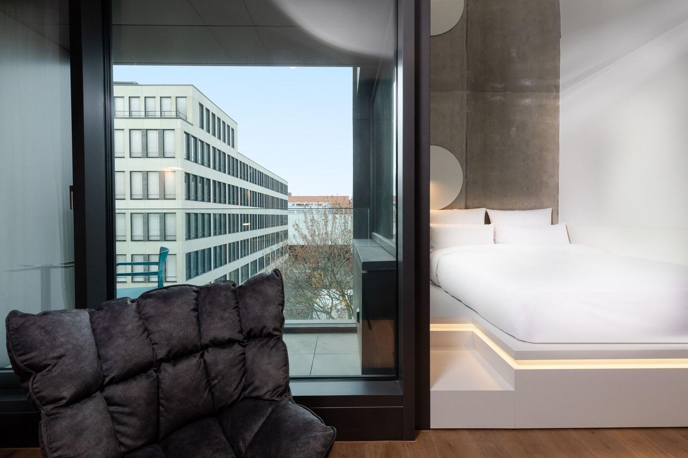 KPM-Hotel---Residences-Lobby-19