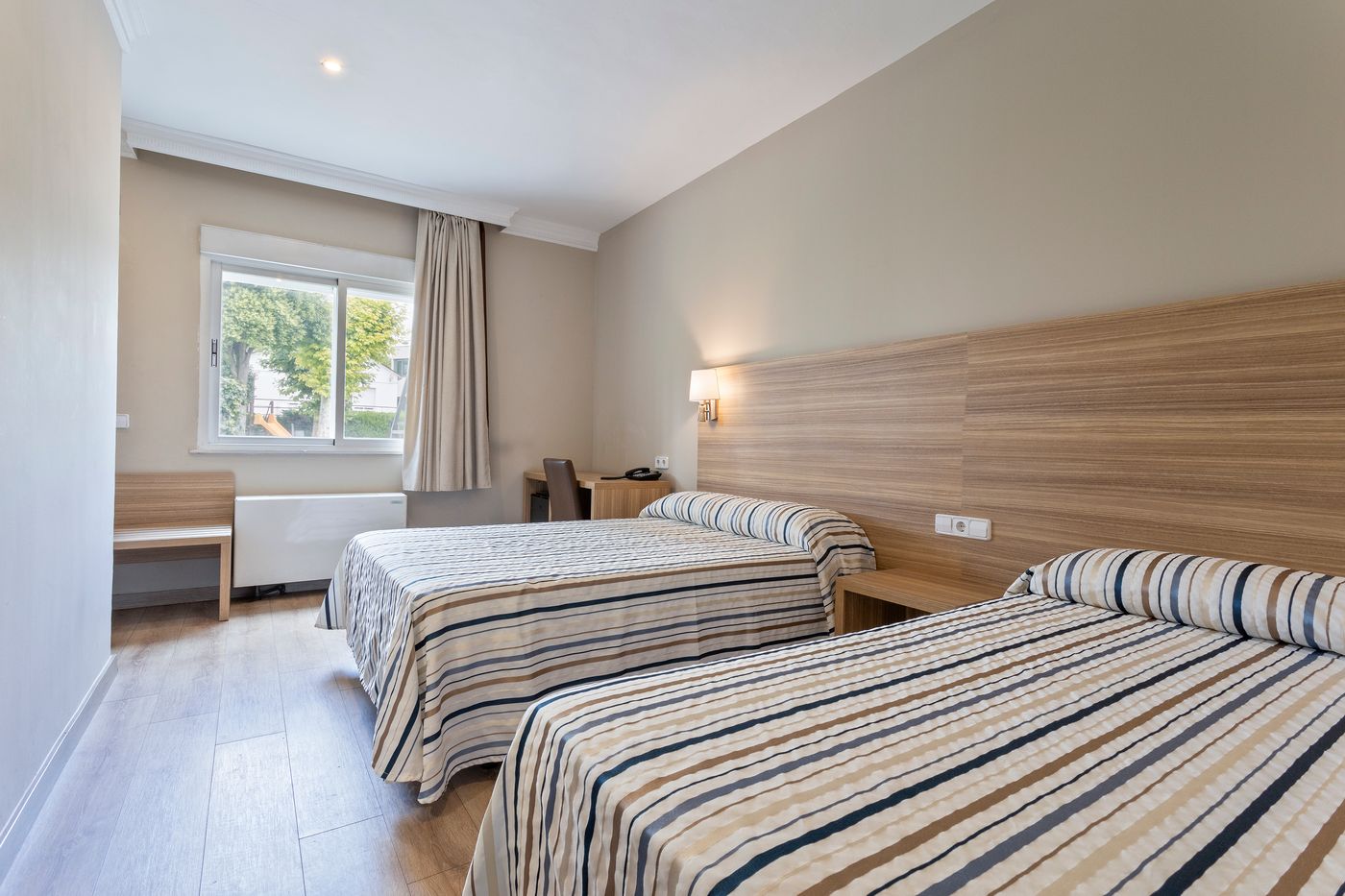 Osuna-Feria-Madrid-Room-16