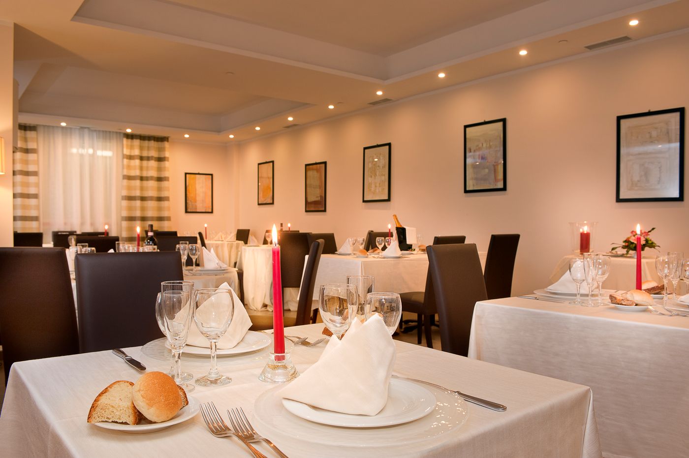 Cardinal-Hotel-St-Peter-Rome-Restaurant-31