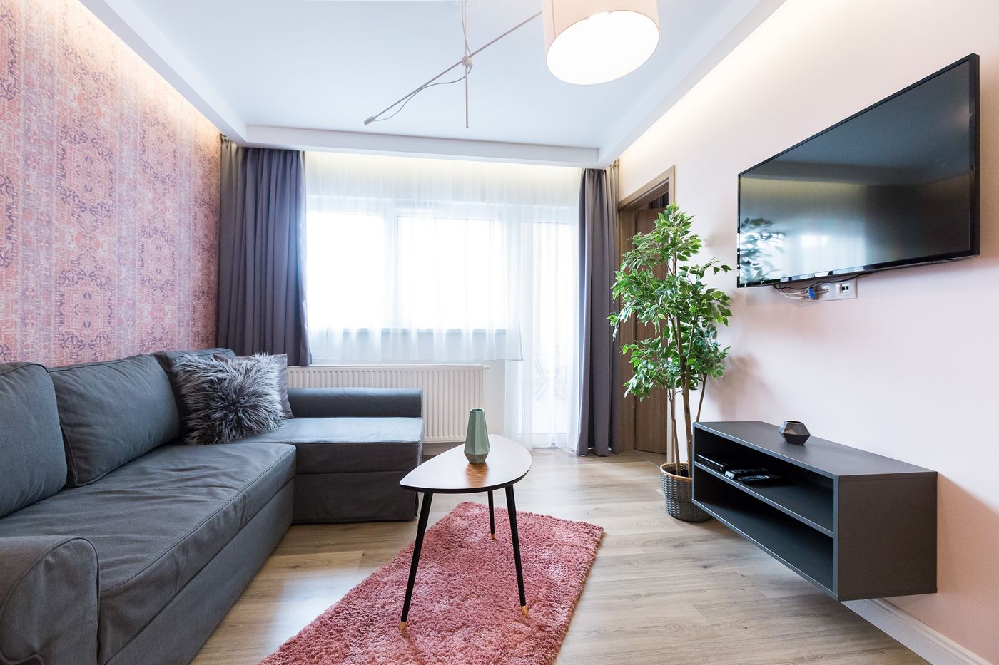 Vagabond-Broadway-Room-14