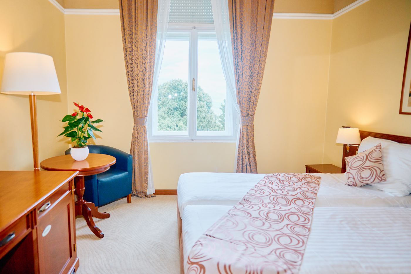 Hotel-Bristol-Room-11