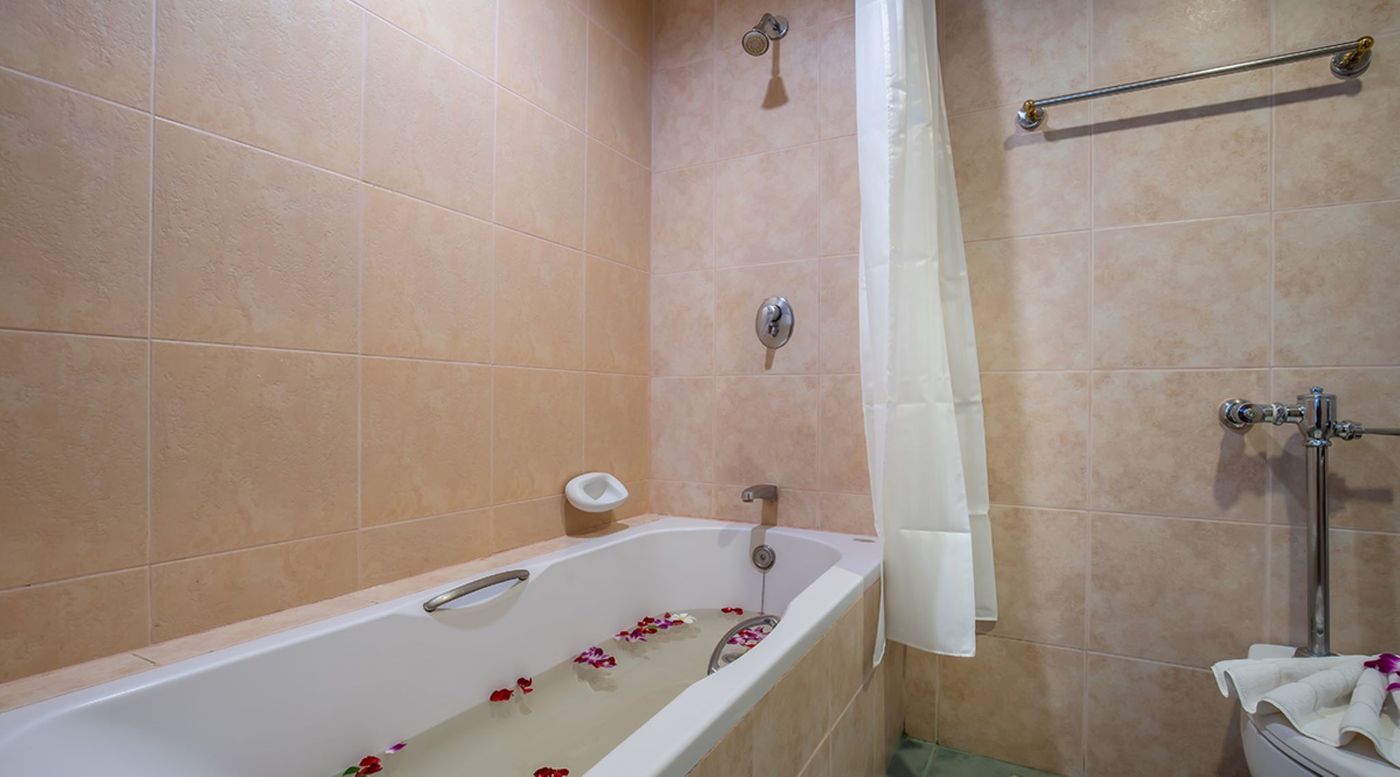 Karon-Princess-Hotel-Room-28