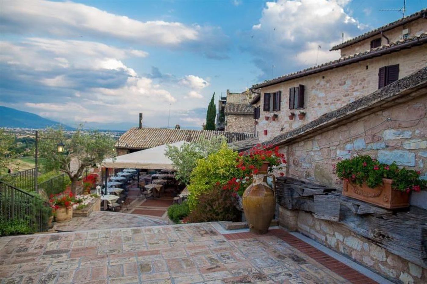 Hotel Ristorante La Bastiglia-Italy-Spello-General view-9