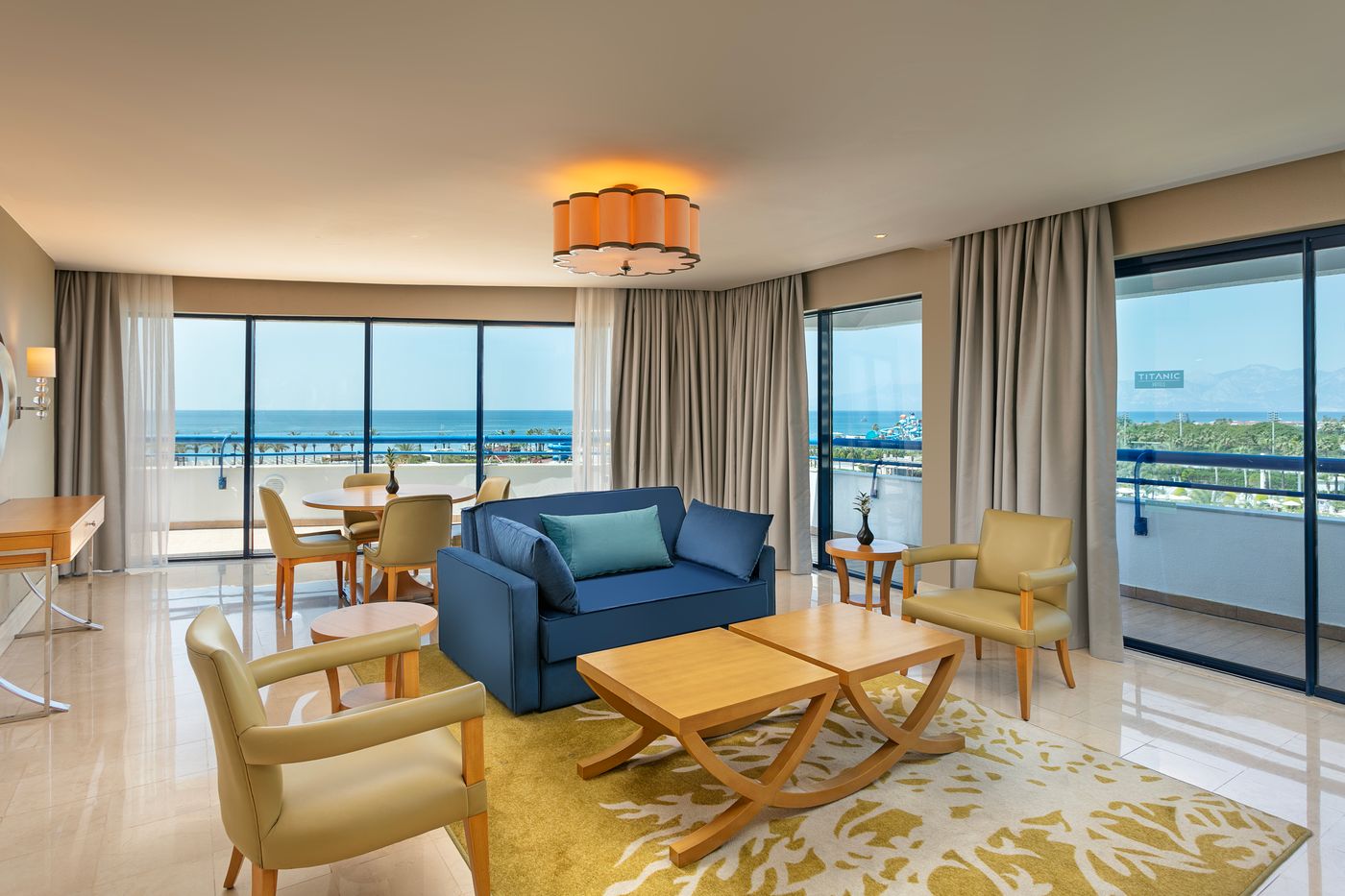 Titanic-Deluxe-Lara-Room-31