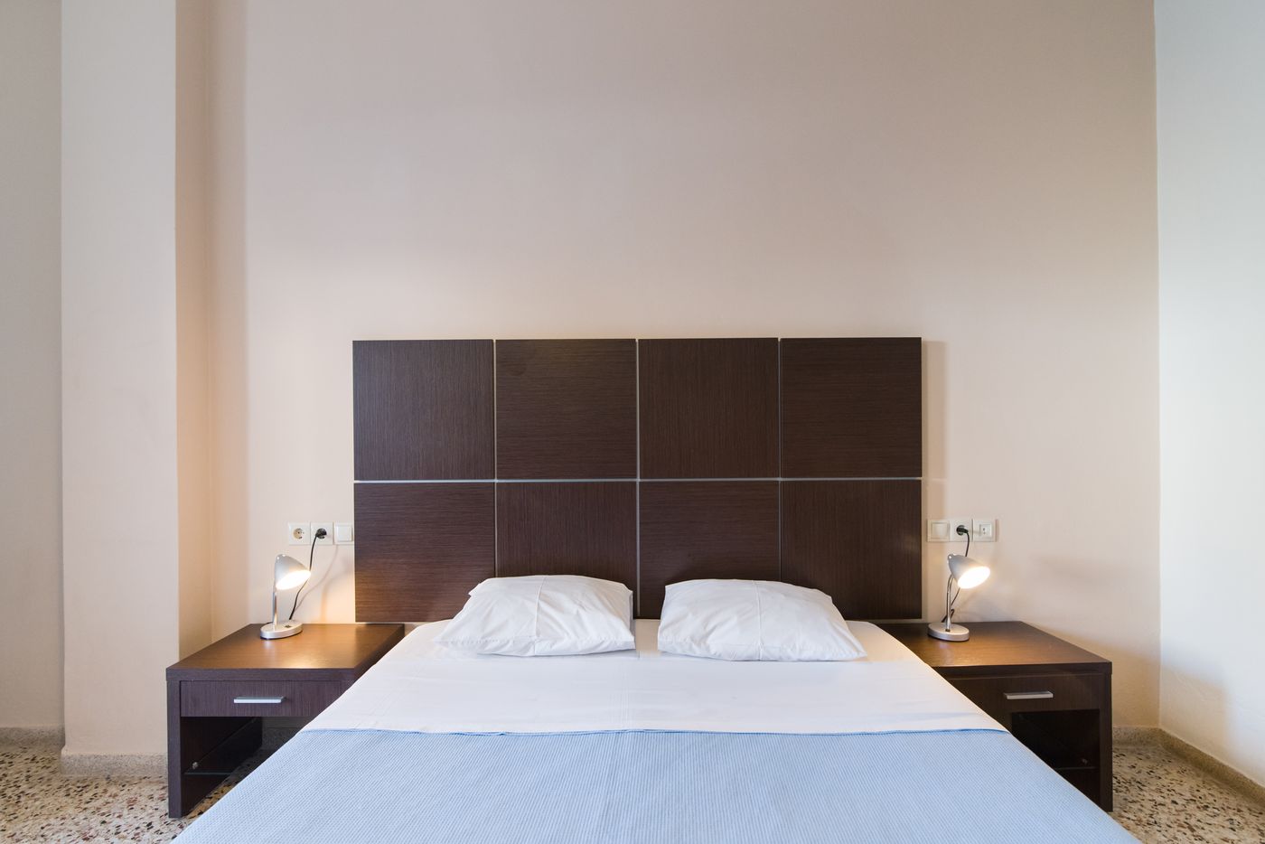 Kamari Blue Boutique Hotel