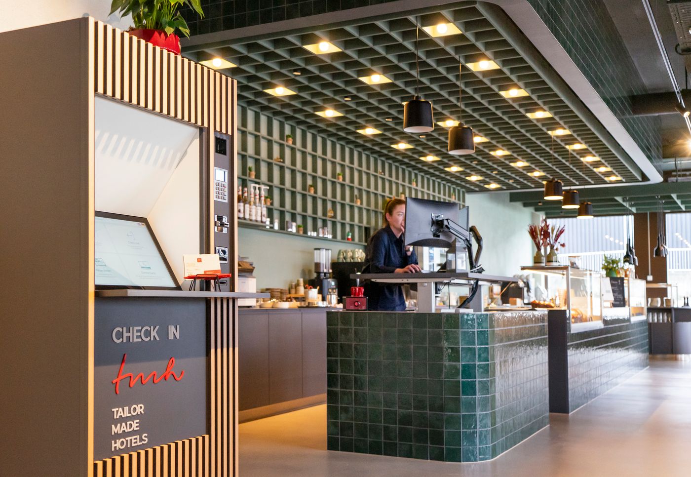 Tailormade Hotel Bab-Switzerland-Bachenbülach-Lobby-4