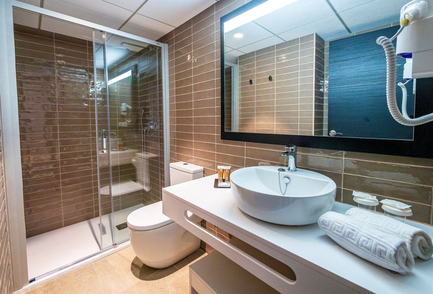 Golden-Port-Salou-and-Spa-Room-36