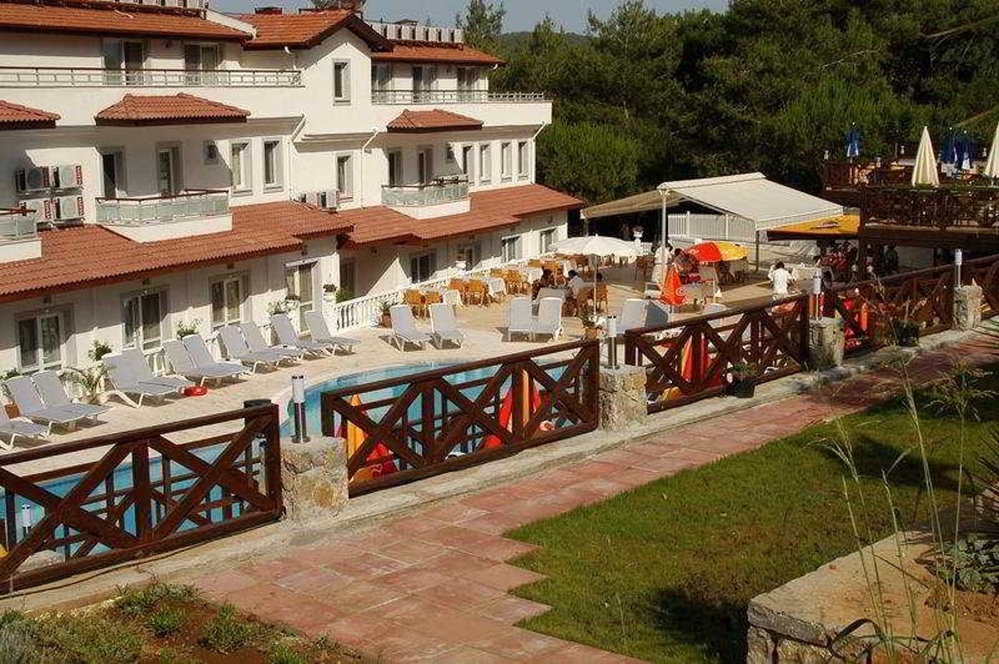 Diana-Suite-Hotel-General-view-2