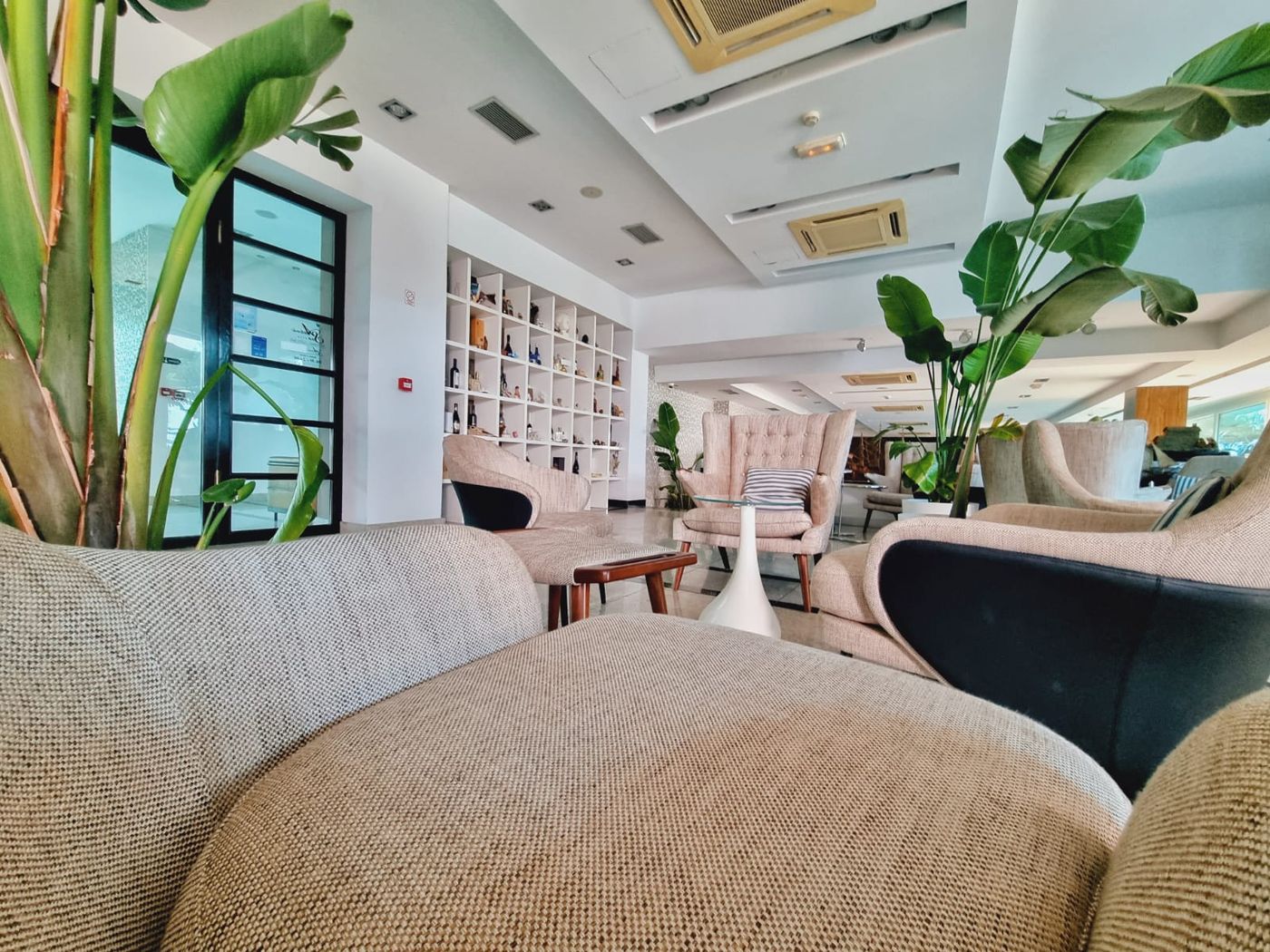 Jona Split-Croatia-SPLIT-Lobby-6