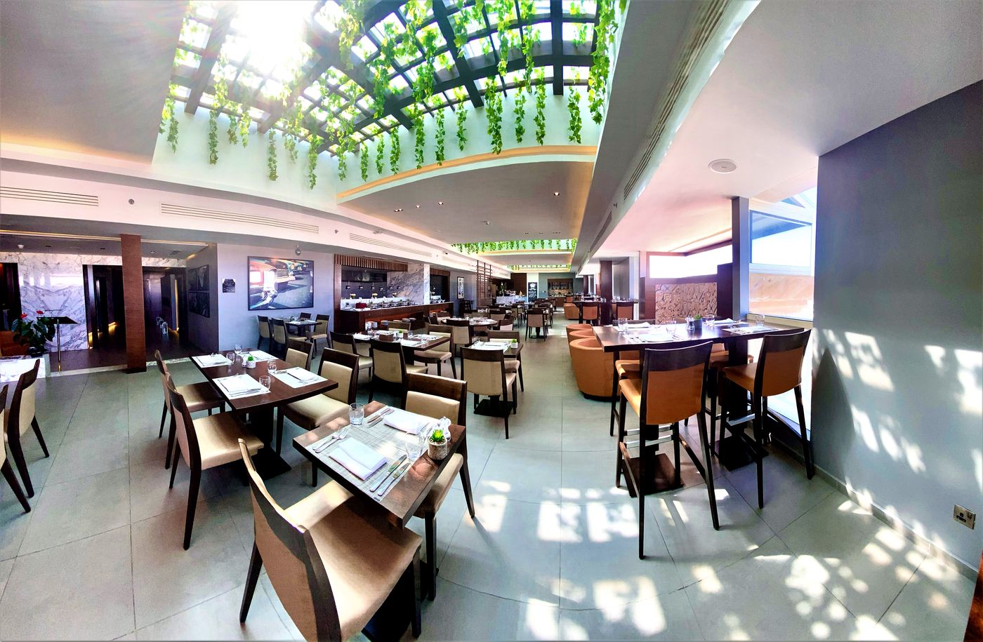 Millennium-Hotel-Doha-Restaurant-15