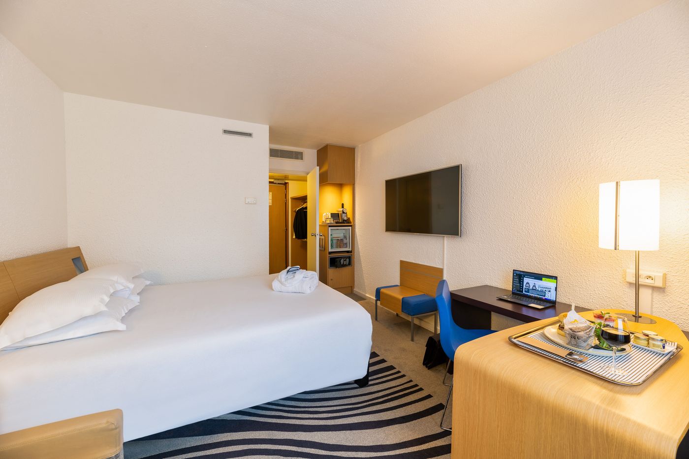 B&B HOTEL Lyon Nord - France - DARDILLY - Room - 9