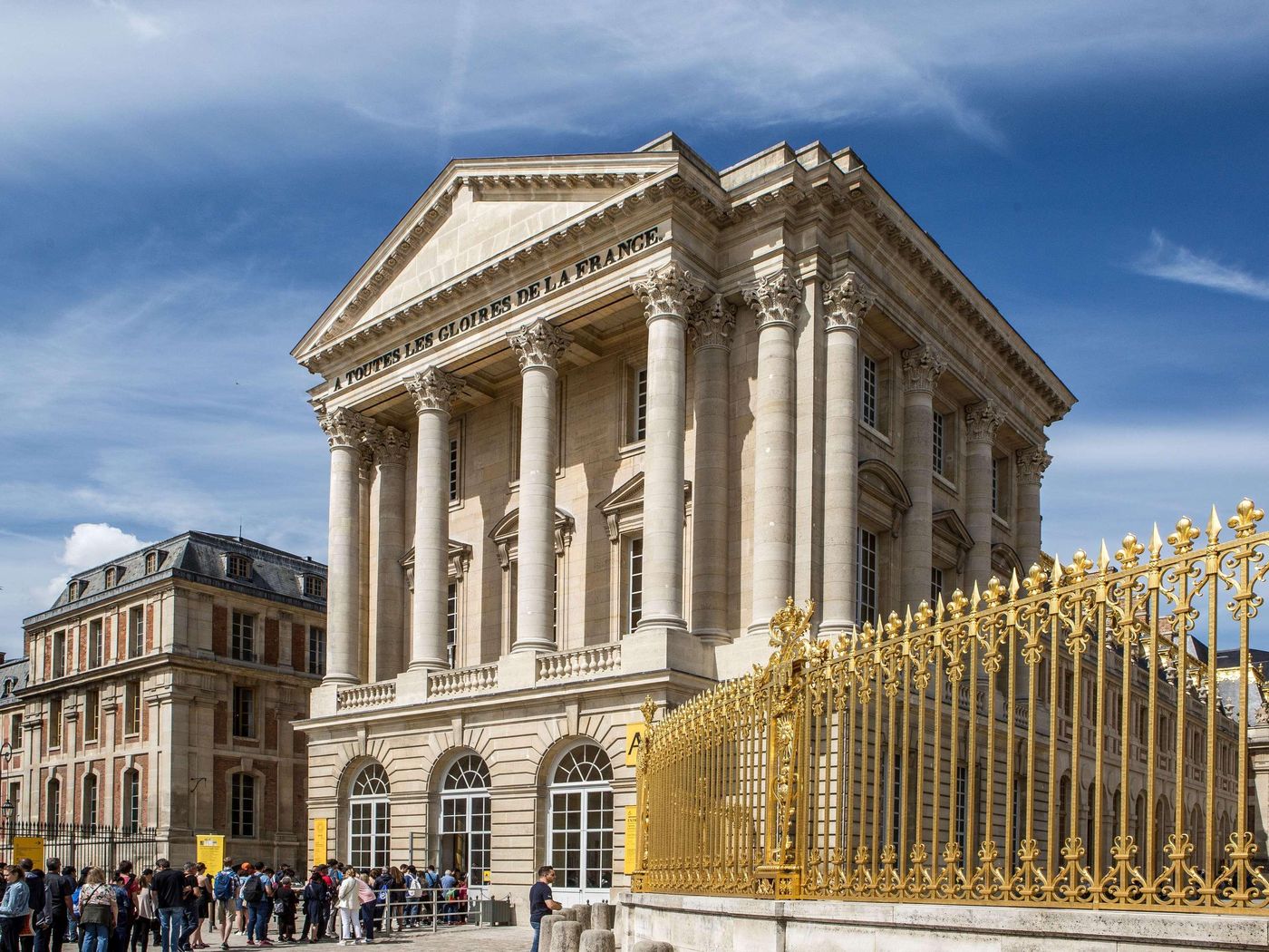 Le-Louis-Versailles-Chateau-Sports-and-Entertainment-66
