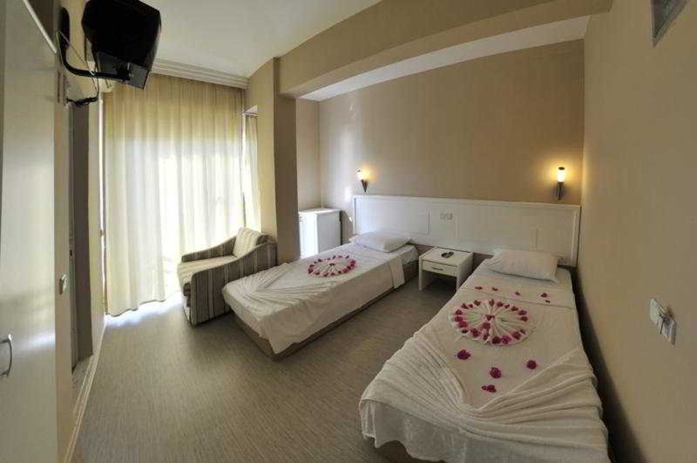 Makri-Beach-hotel-Room-10