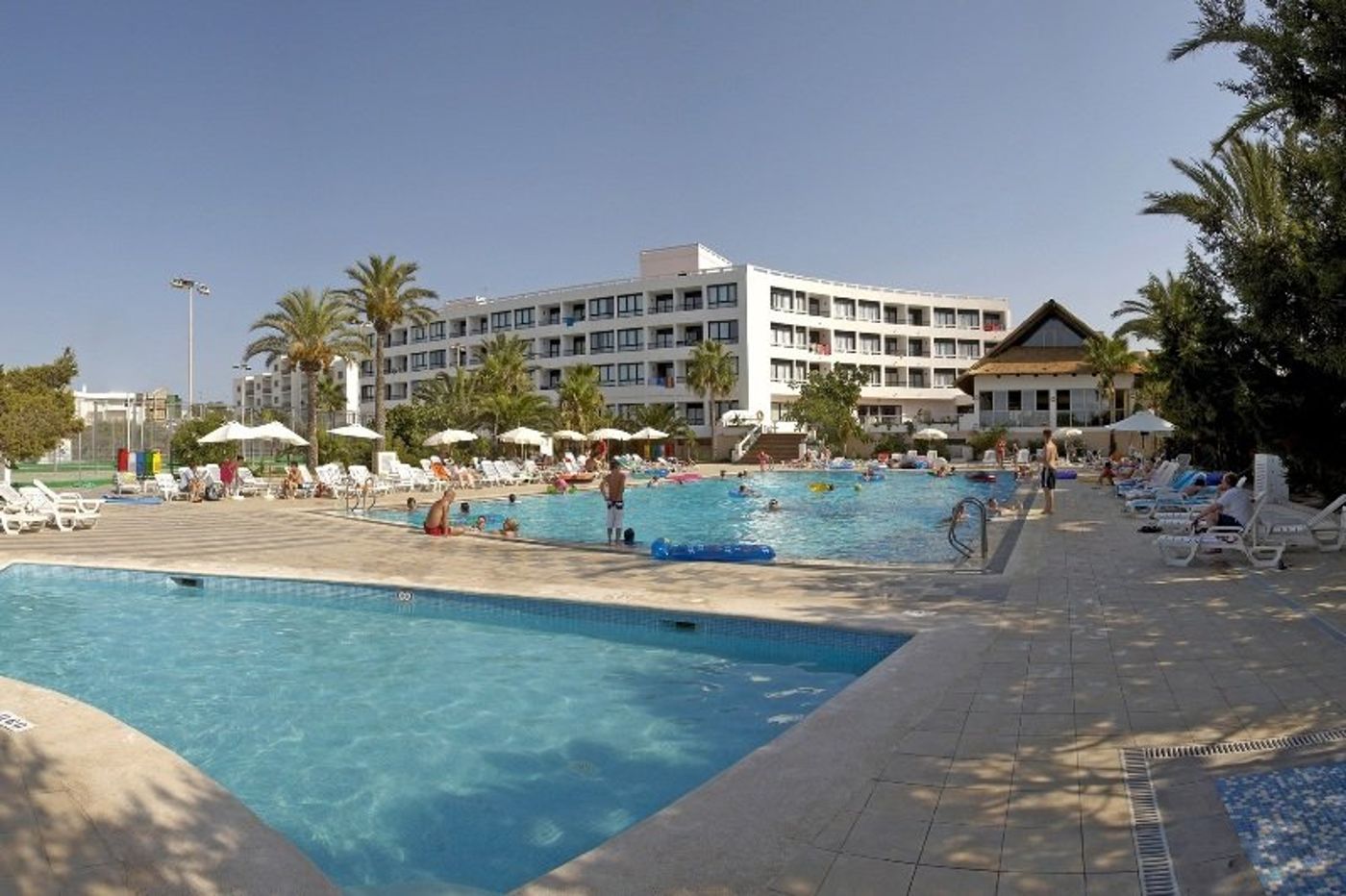 Marvell-Club-Hotel---Apartments-Pool-10