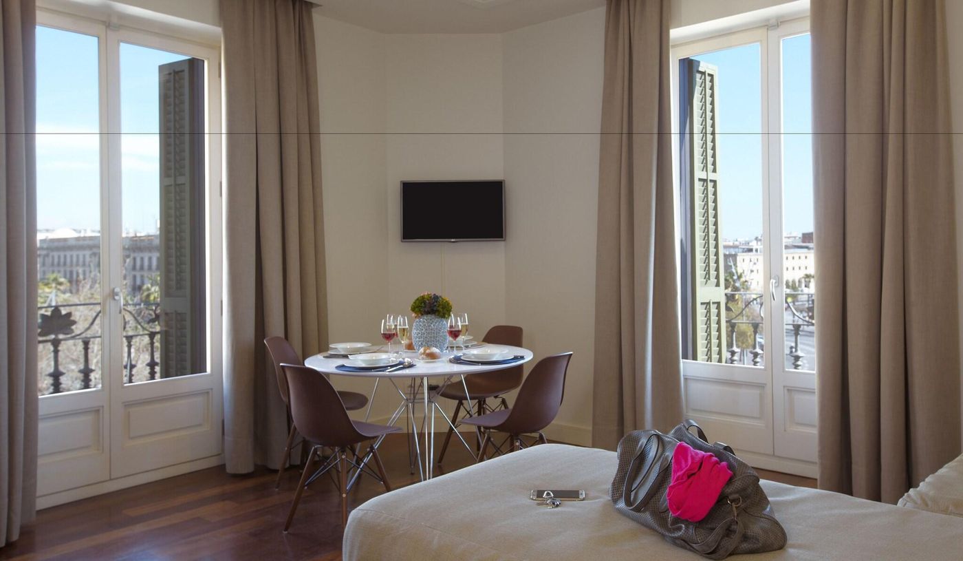 Duquesa Suites-Spain-Barcelona-Room-3
