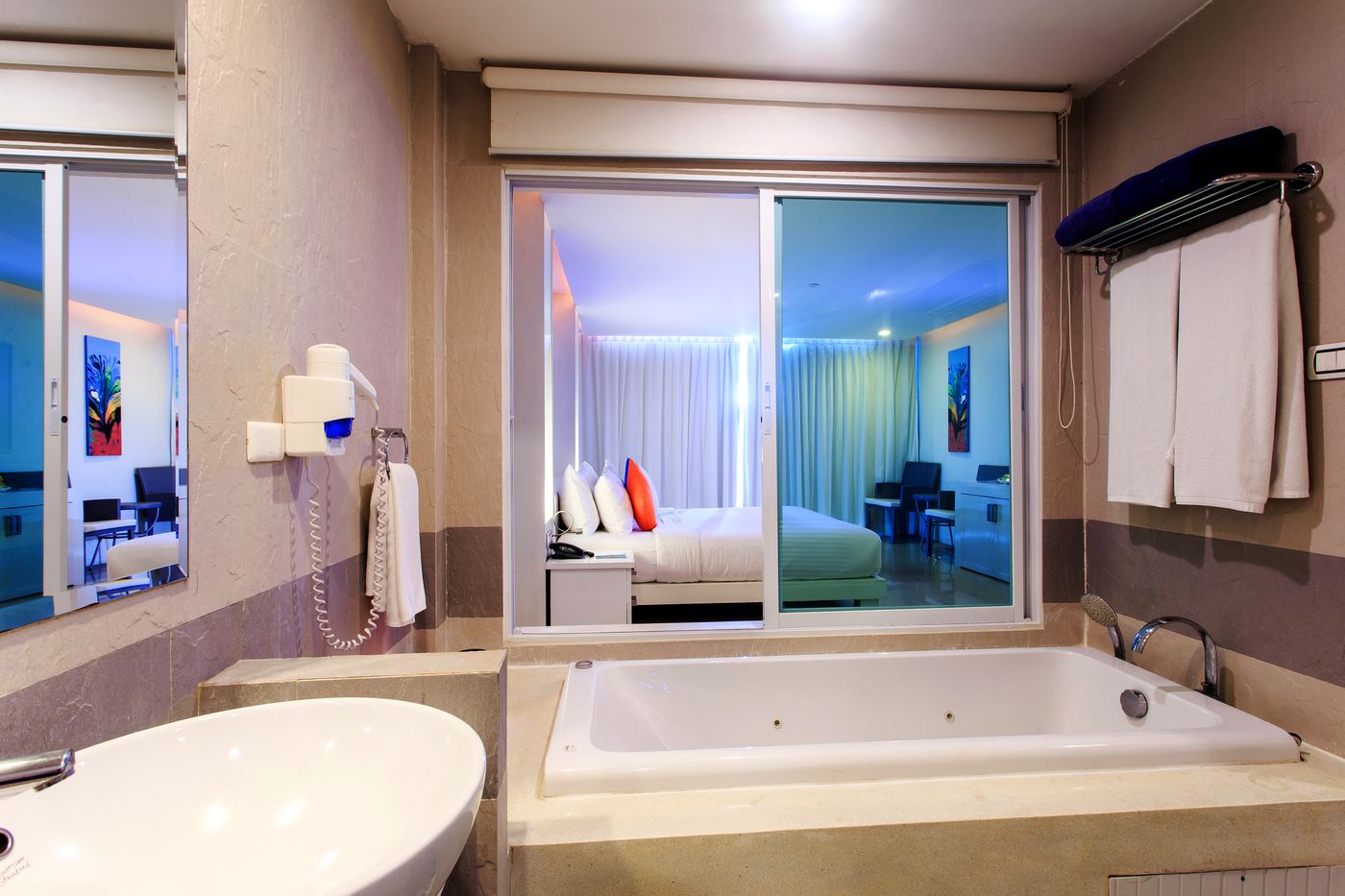 Samui-Resotel-Beach-Resort-Room-44