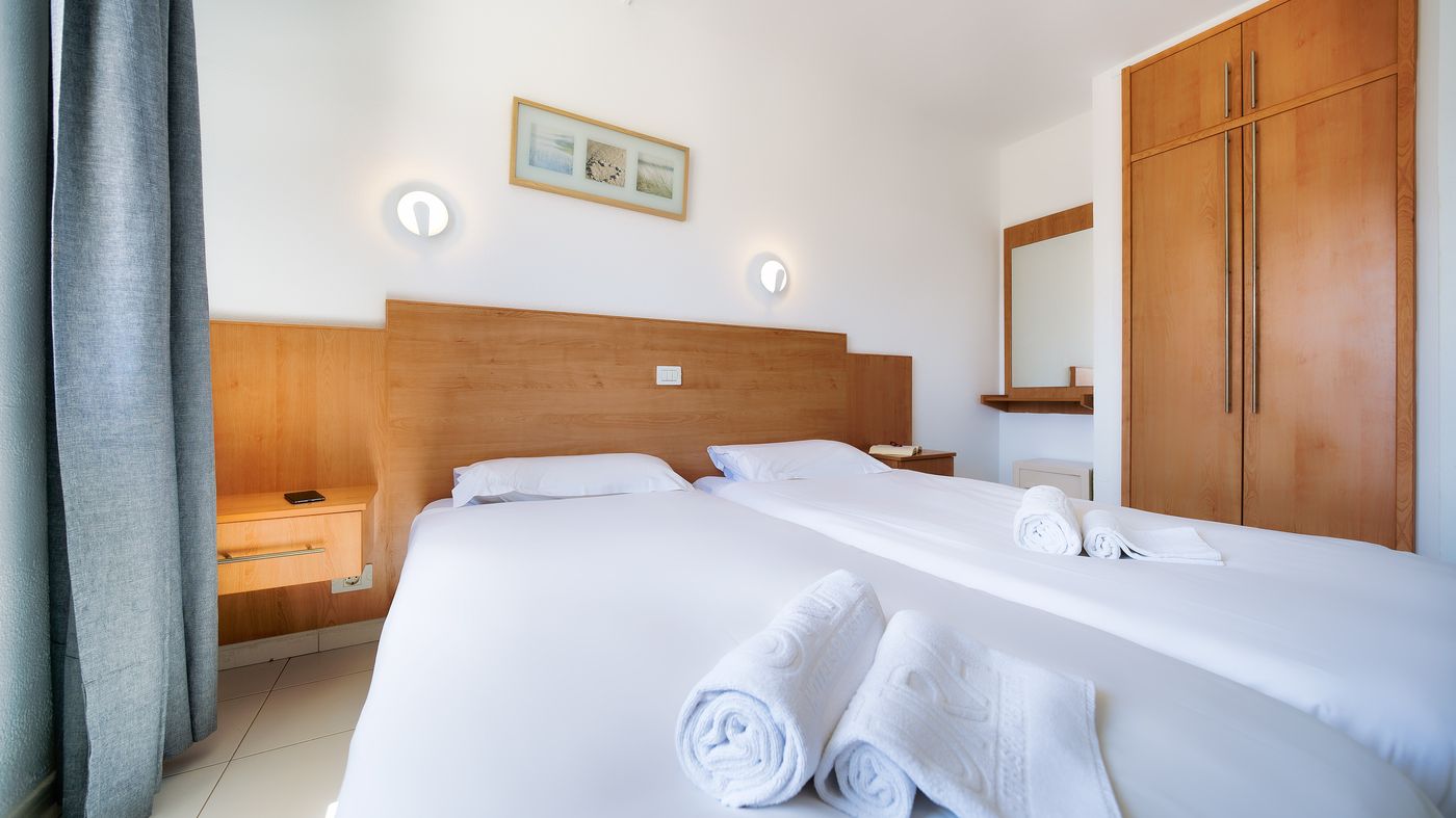 Roslara-Apartment-Room-27