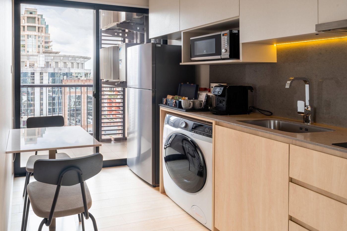 Sindhorn-Midtown-Hotel-Bangkok--Vignette-Collection-Room-12