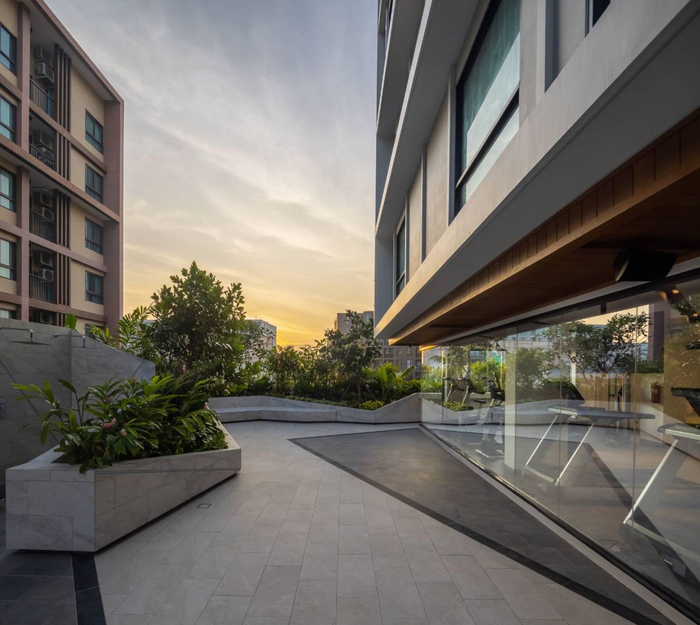 TRAVELODGE-PHUKET-TOWN-General-view-2