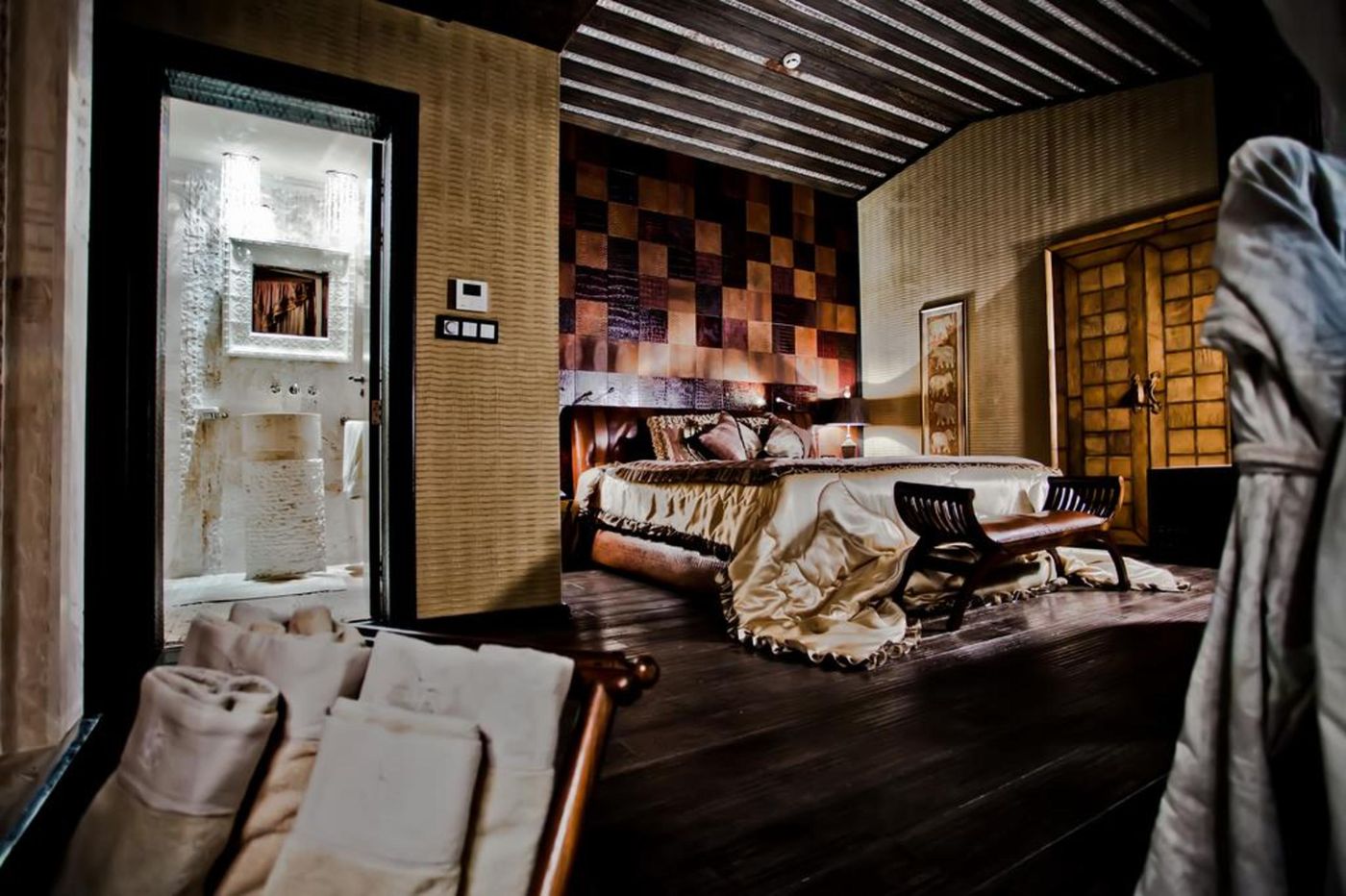 Royal-Castle-Room-41