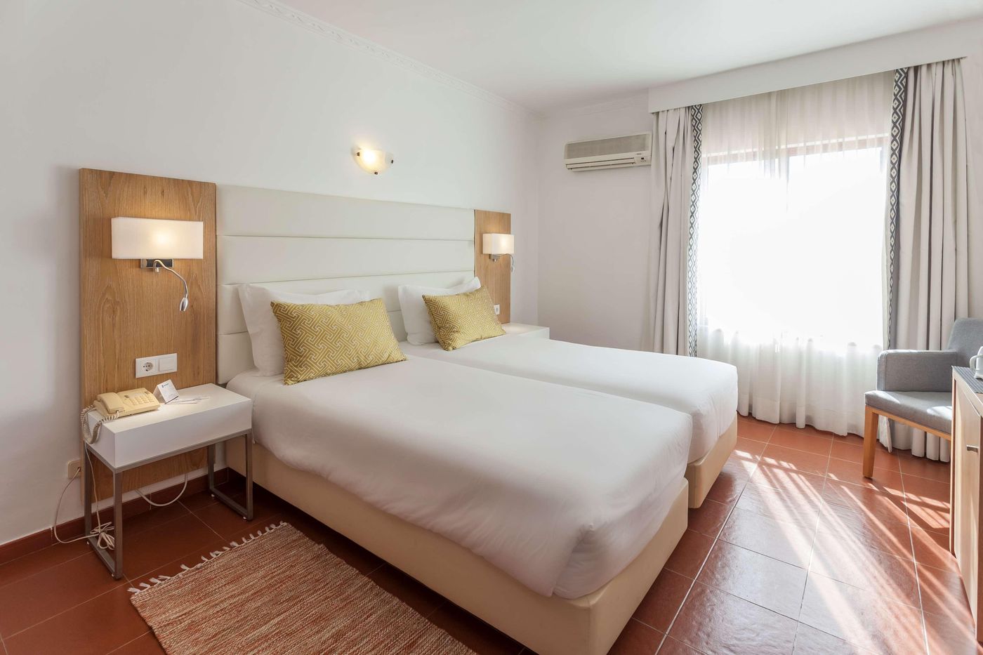 Best-Western-Dom-Bernardo-Room-9