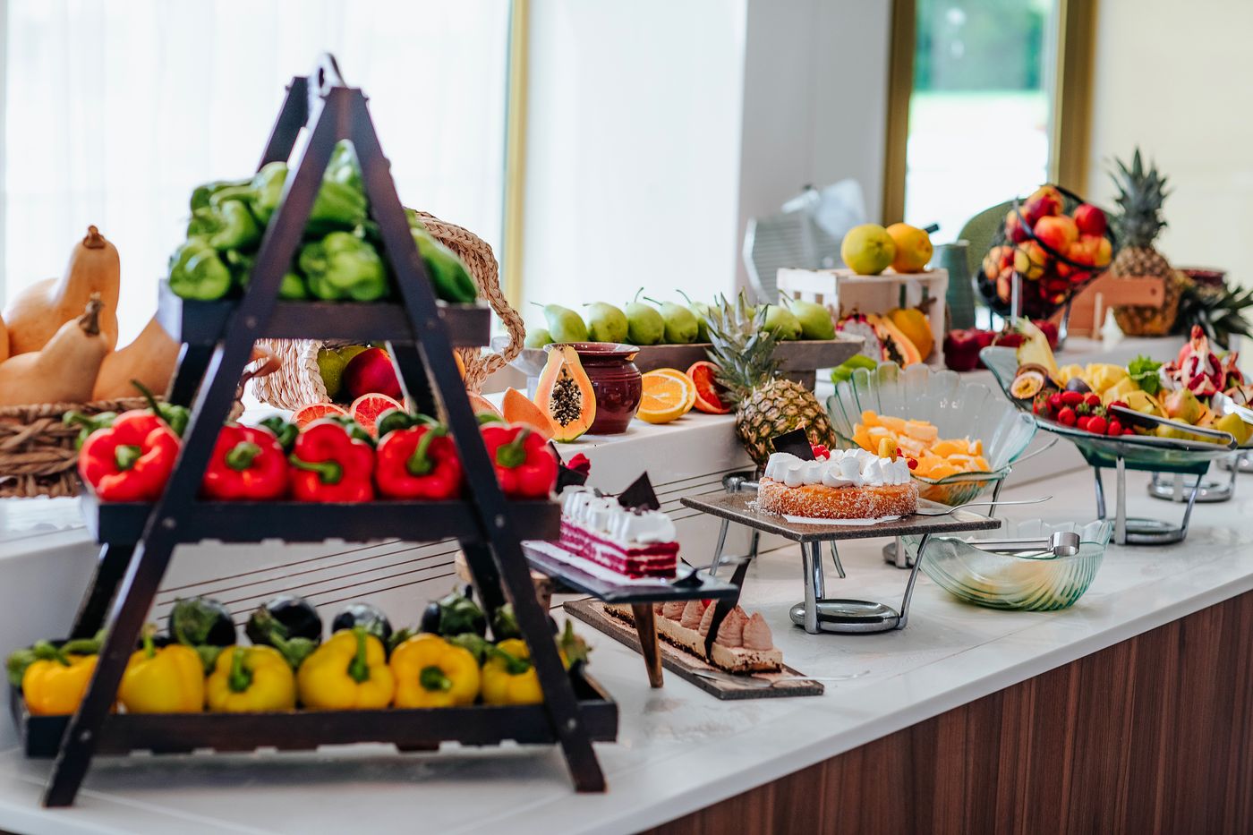 Louis-Imperial-Beach-Restaurant-38