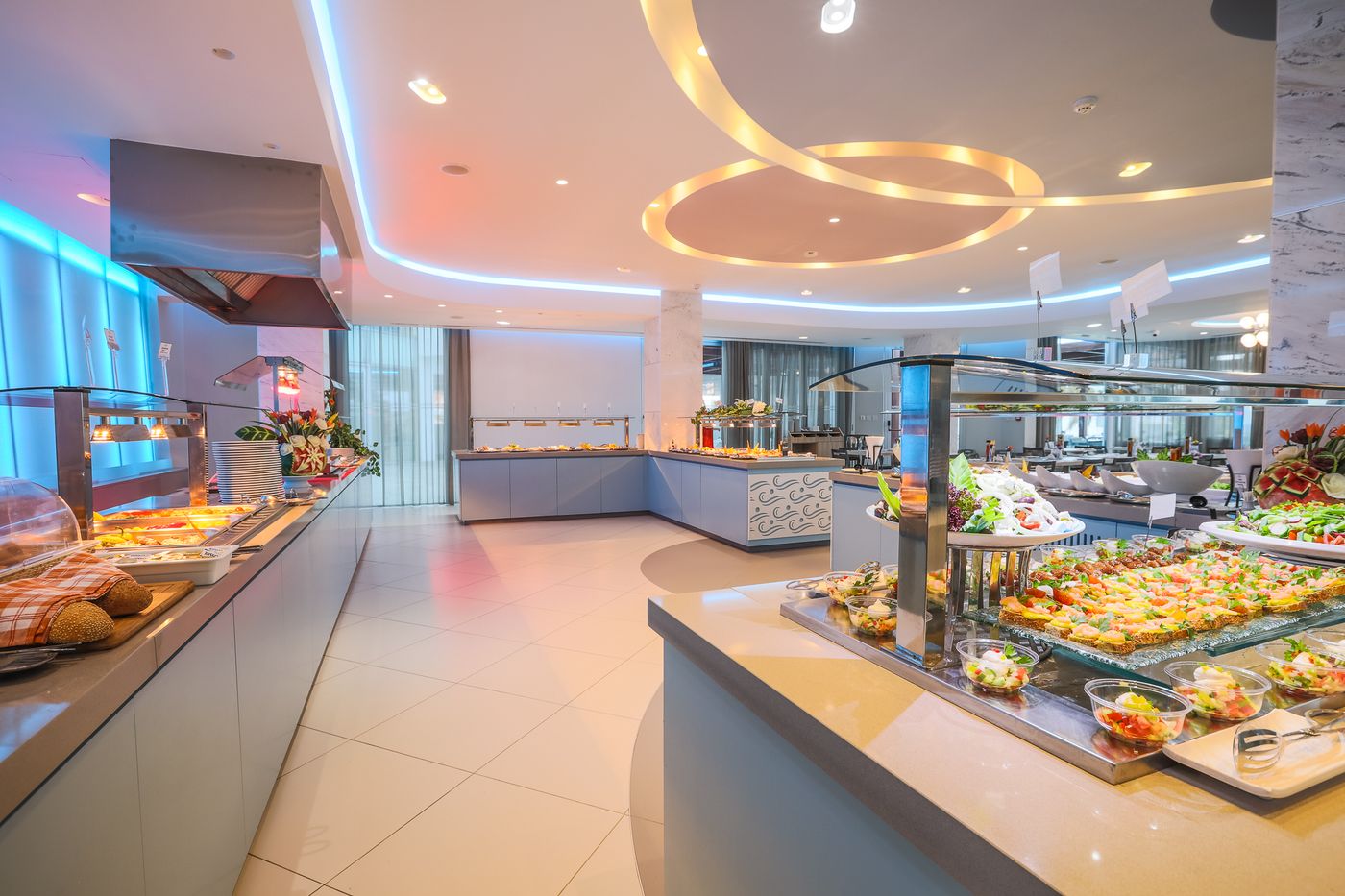 Vassos-Nissi-Plage-Restaurant-45