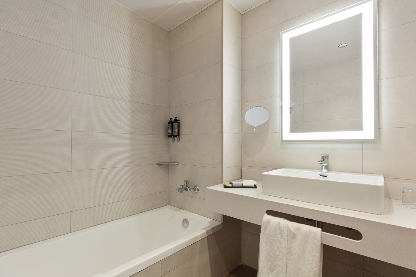 Best-Oasis-Tropical-Room-53