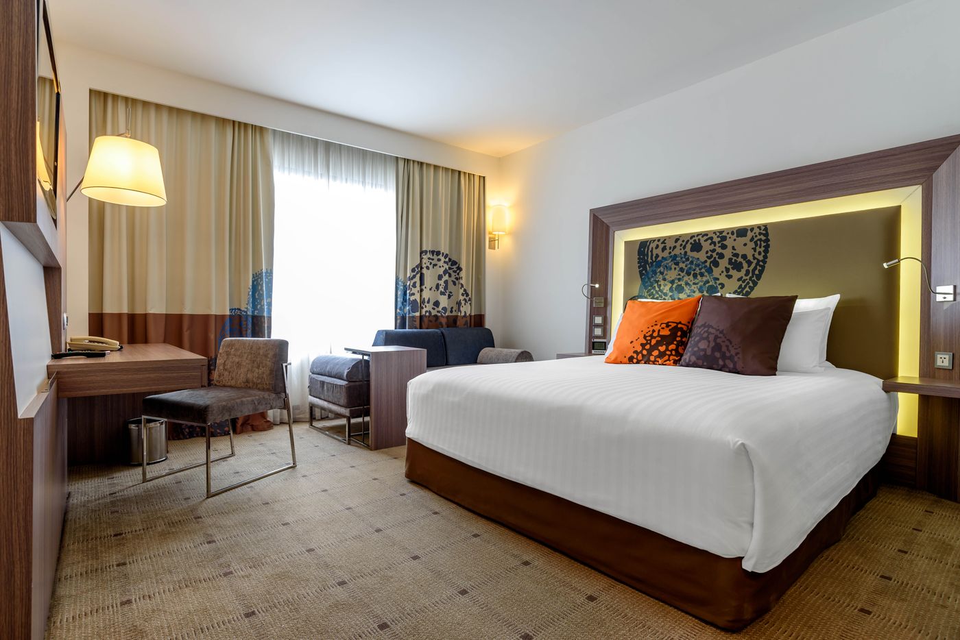 Novotel-Bangkok-on-Siam-Square-Room-26