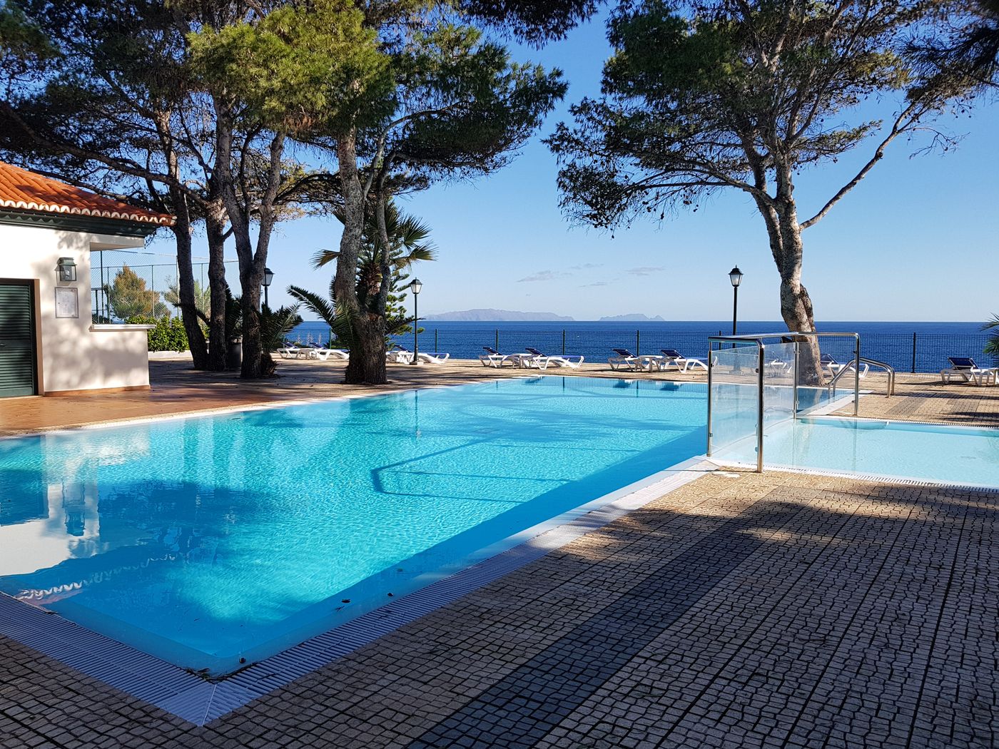 Albatroz-Beach---Yacht-Club-Pool-1