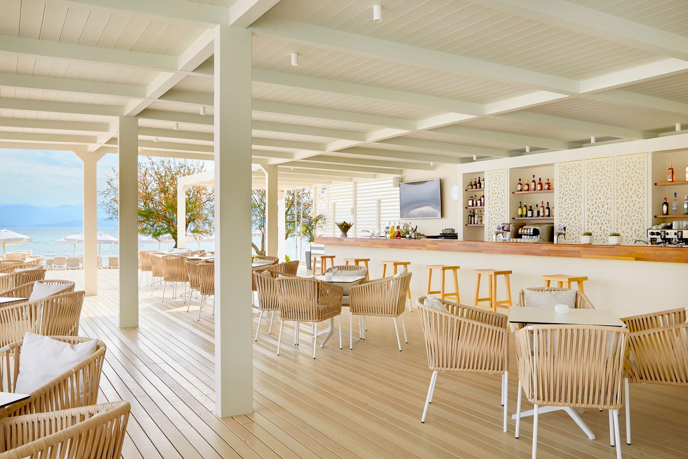 Mayor-Capo-Di-Corfu-Bar-46