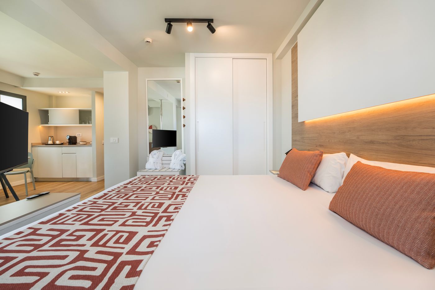 Hotel-LIVVO-Anamar-Suites-Room-27