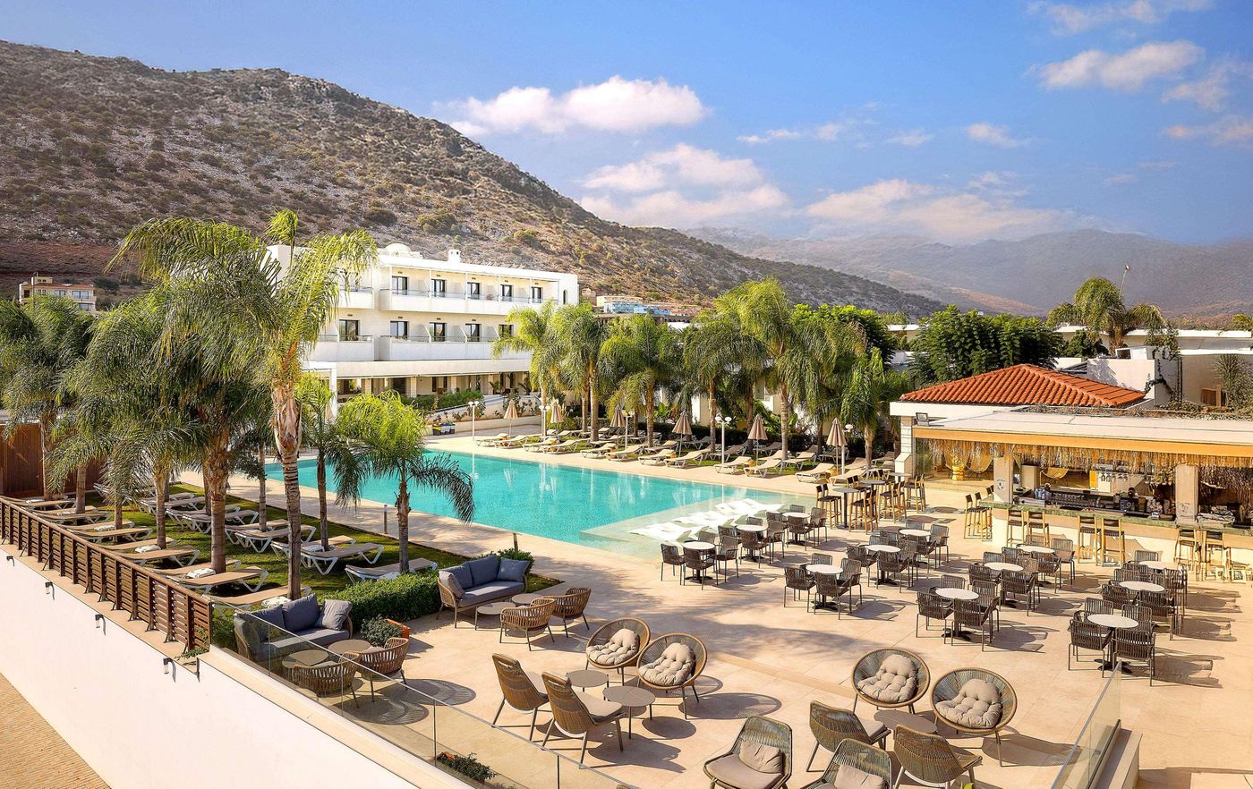 smartline-Kyknos-Beach-Pool-6