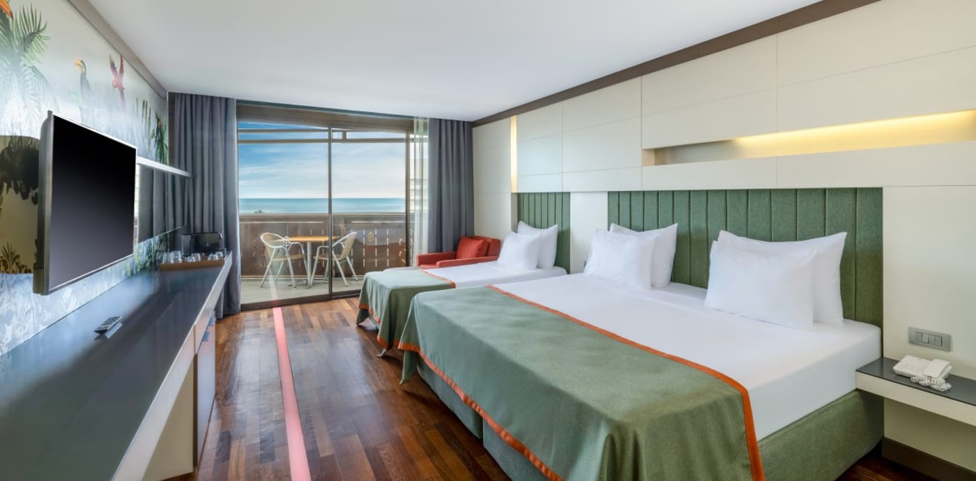 Nirvana Cosmopolitan